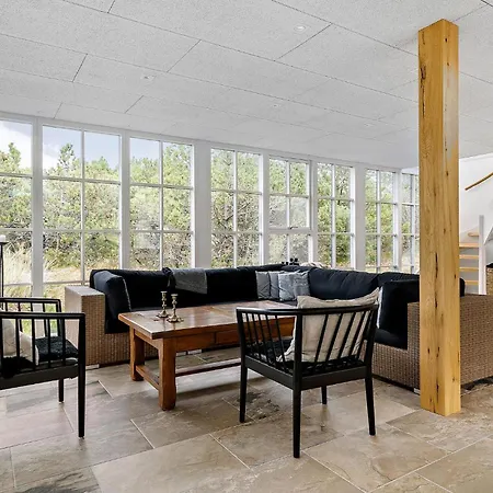 4 Bedroom Stunning In בית נופש *