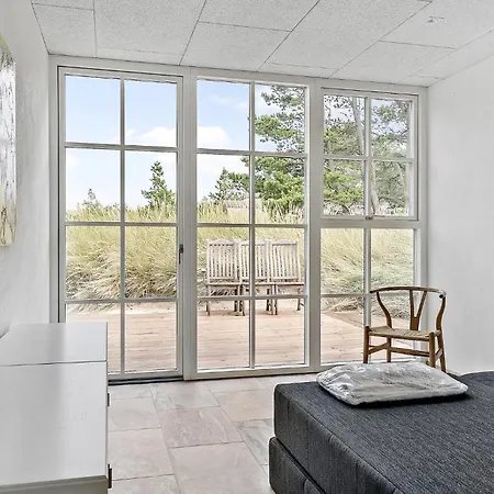 4 Bedroom Stunning In Blåvand