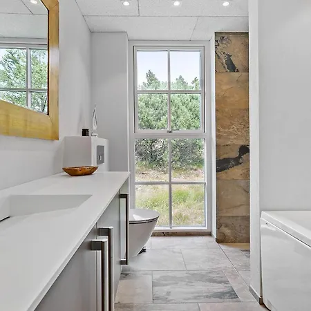 4 Bedroom Stunning In