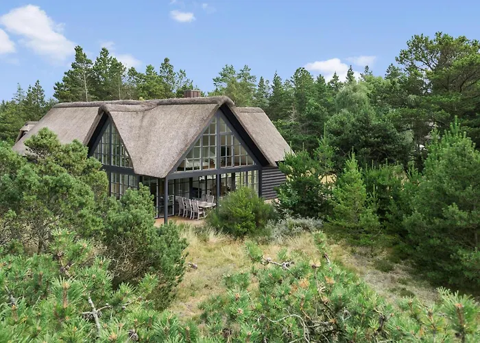 Vakantiehuis 4 Bedroom Stunning In