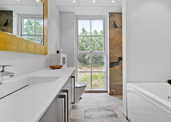 4 Bedroom Stunning In