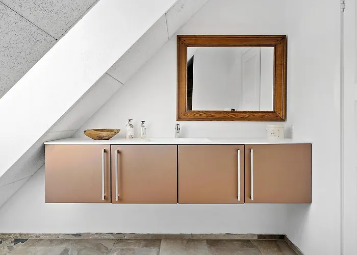 Vakantiehuis 4 Bedroom Stunning In